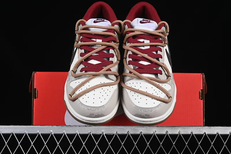 All Categories Nk SB Dunk Series Nk SB Dunk Low Low-top Sneakers Nk Dunk Low Koala Party Deserted End Retro Style Wasteland Deconstruction Old Graffiti Beige Low-top Casual Sneakers FB7160-161